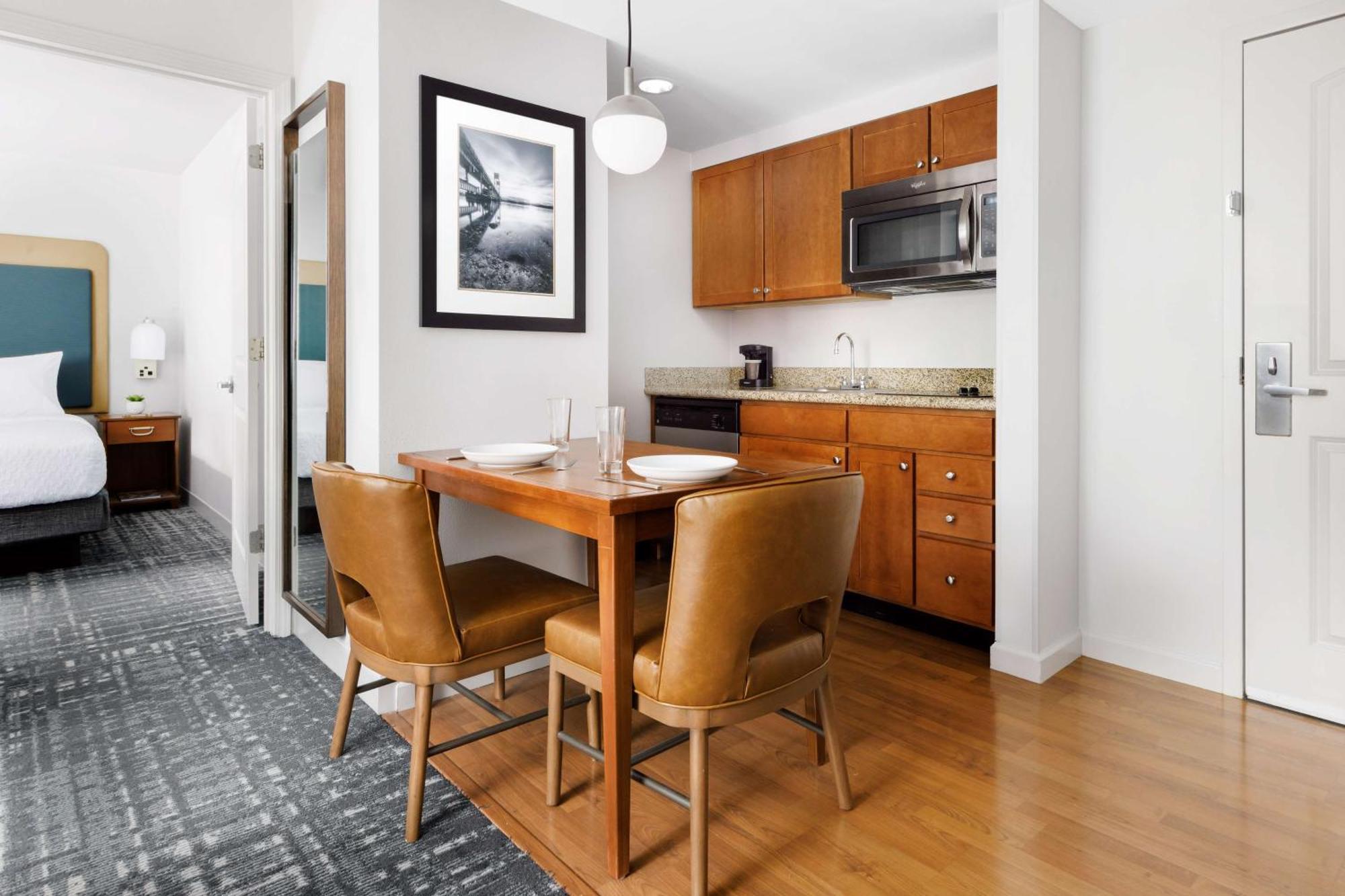 Homewood Suites By Hilton Portsmouth Exteriör bild
