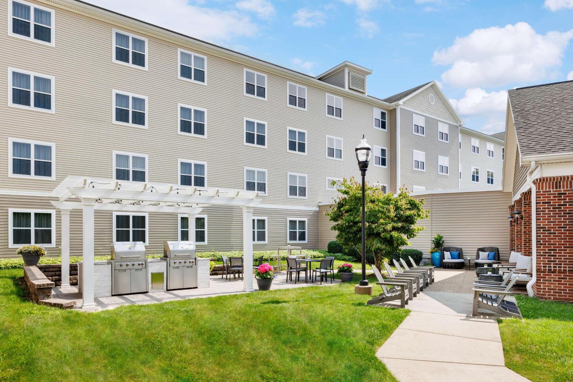 Homewood Suites By Hilton Portsmouth Exteriör bild