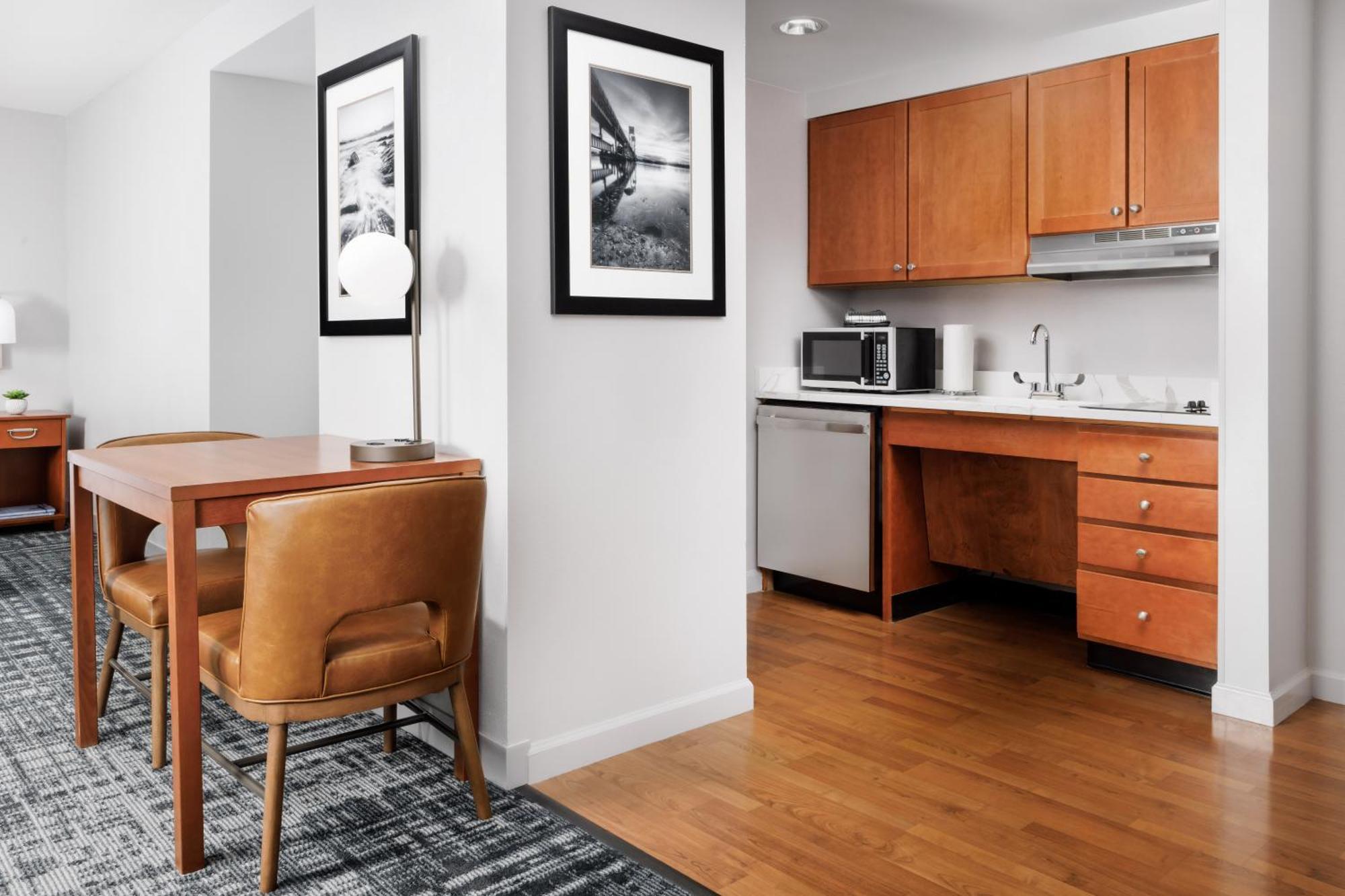 Homewood Suites By Hilton Portsmouth Exteriör bild